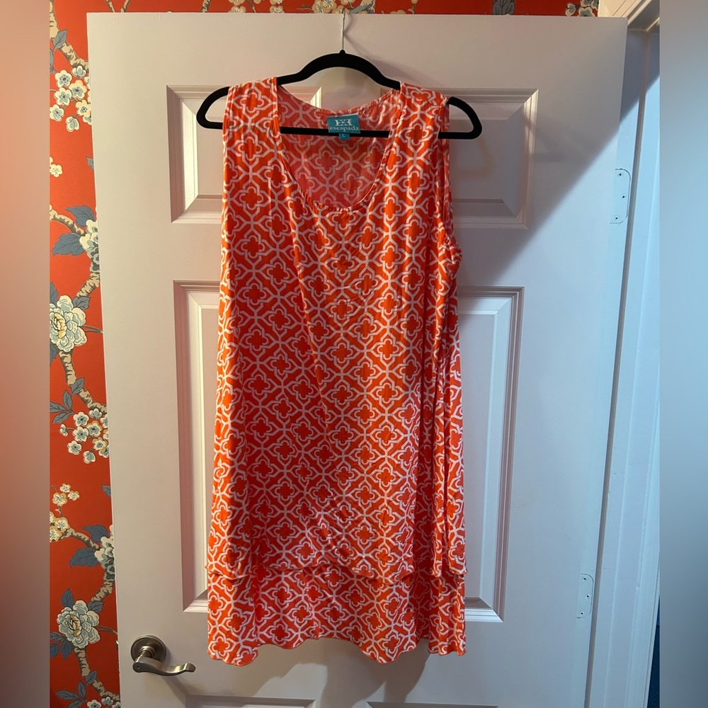 Super cute dress!  Great for fall with a jean jacket!  Size L